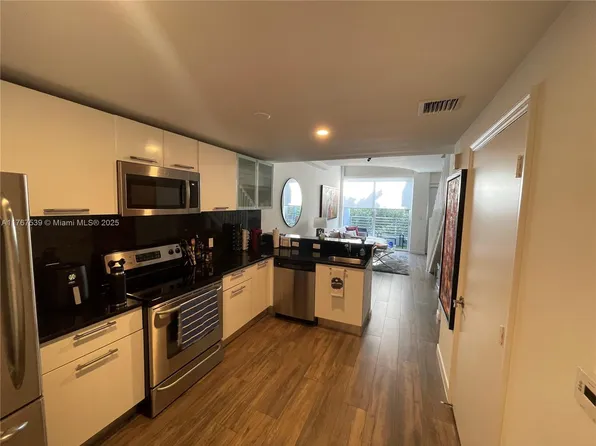 3339 Virginia St APT 325, Miami, FL 33133