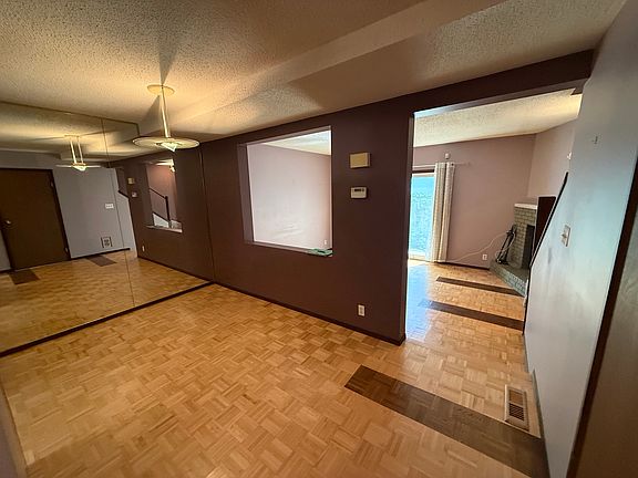 5th image of 227 Edison Ave #2