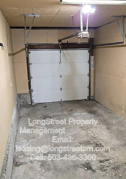 615 Chicago St SE — Photo 15