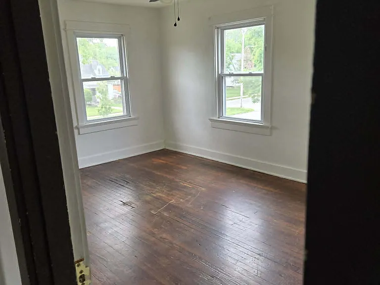 253 N Garland Ave — Photo 11