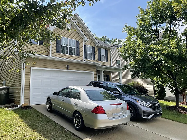 3215 Sunbright Ln — Photo 4