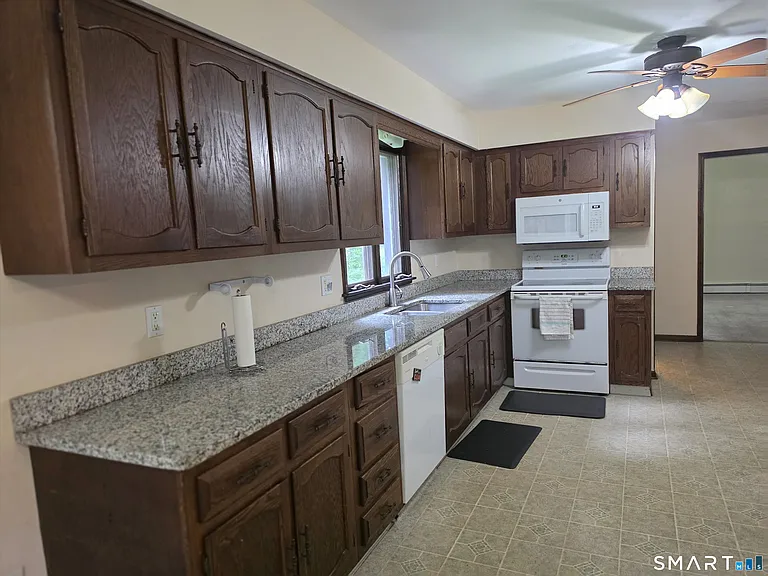 8 Squire Ln — Photo 14
