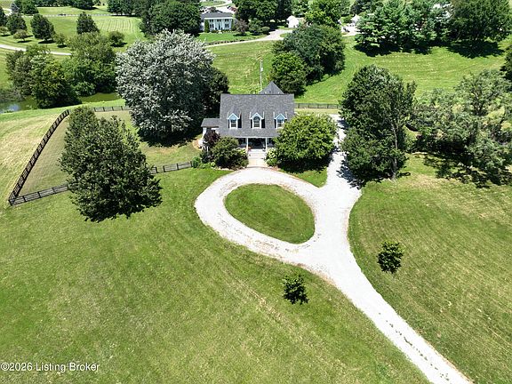 2nd image of 3124 English Way
