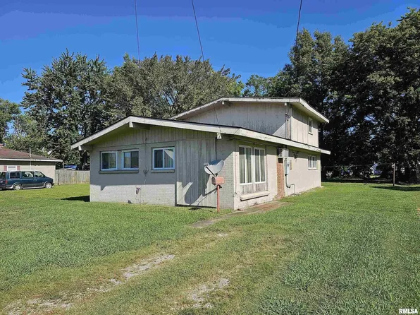 1017 E 6th St, Metropolis, IL 62960