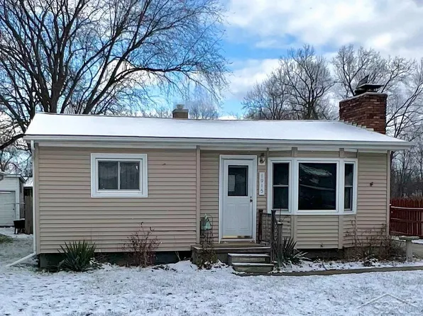 1915 Grove, Caledonia Charter Township, MI 48867