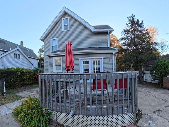 3rd image of 492 Russell Street