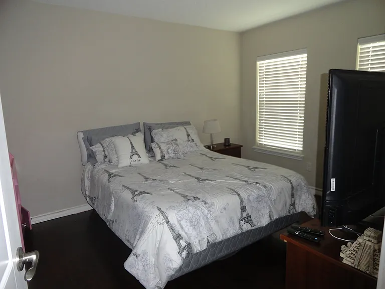23410 Woodlawn Rdg — Photo 8
