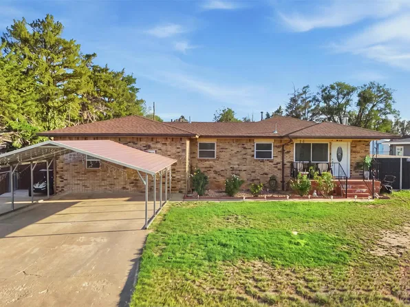 817 NW 6th St, Guymon, OK 73942
