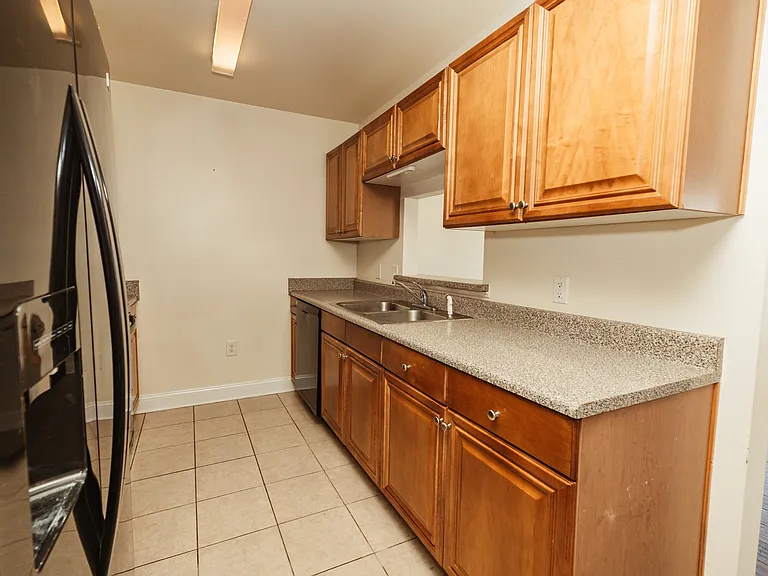 748 Majestic Dr — Photo 12