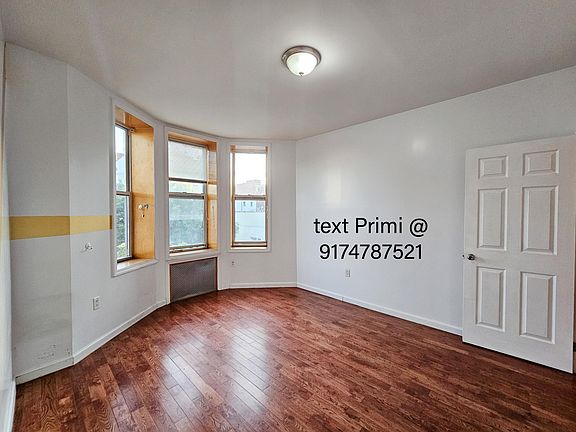 2nd image of 1026 39th St #2