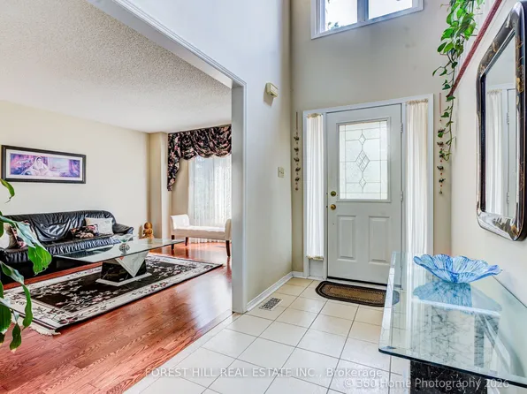 3679 Loyalist Dr, Mississauga, ON L5L 4S9