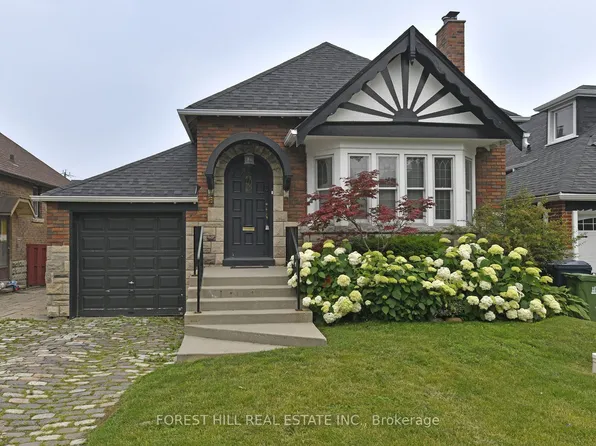 8 Park Hill Rd, Toronto, ON M6C 3M9