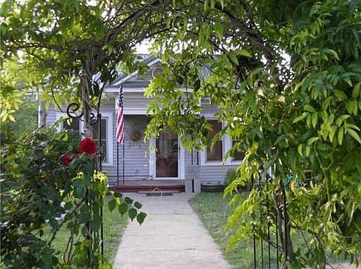 1st image of 404 W Fawn St