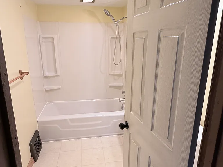 13120 Kirton Ave #2 — Photo 8
