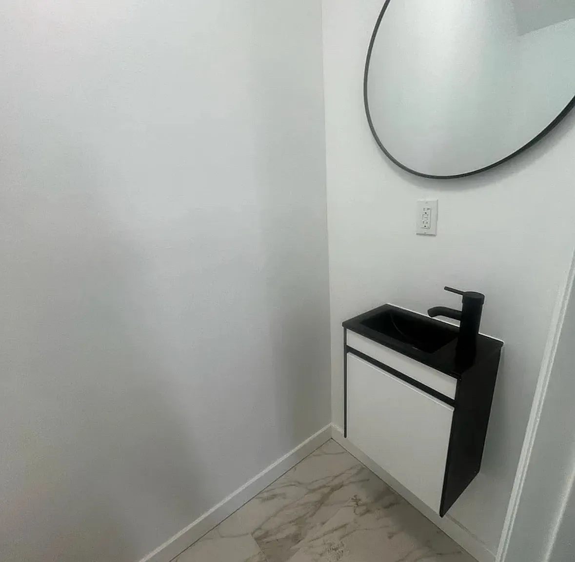 4 bed, 1.5 bath, $2,300 — Photo 2
