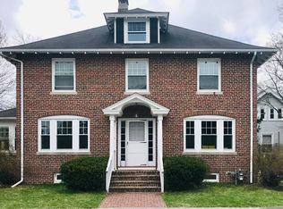 2 Raymond St, Lexington, MA 02420