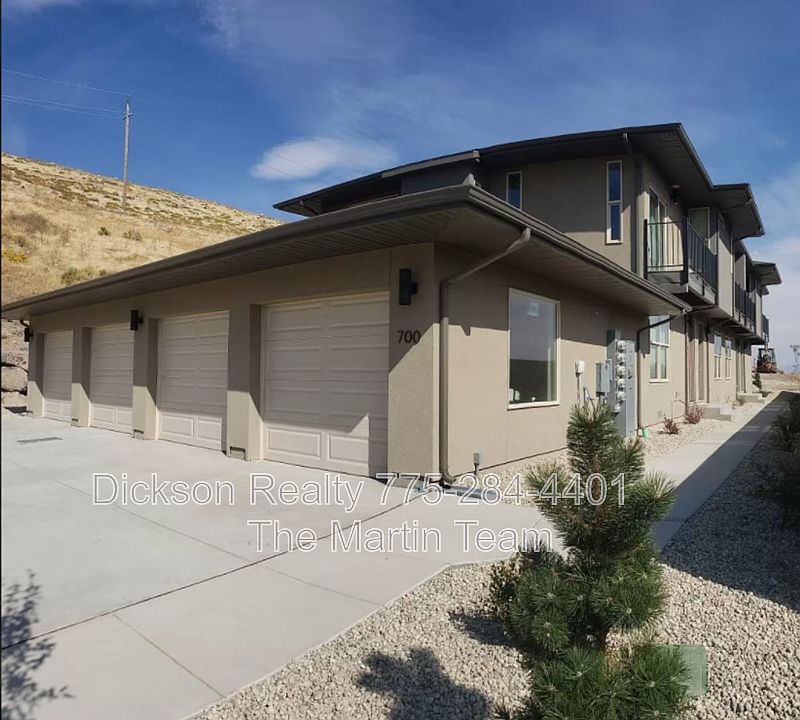 1st image of 740 Bluffs Ct Unit 101