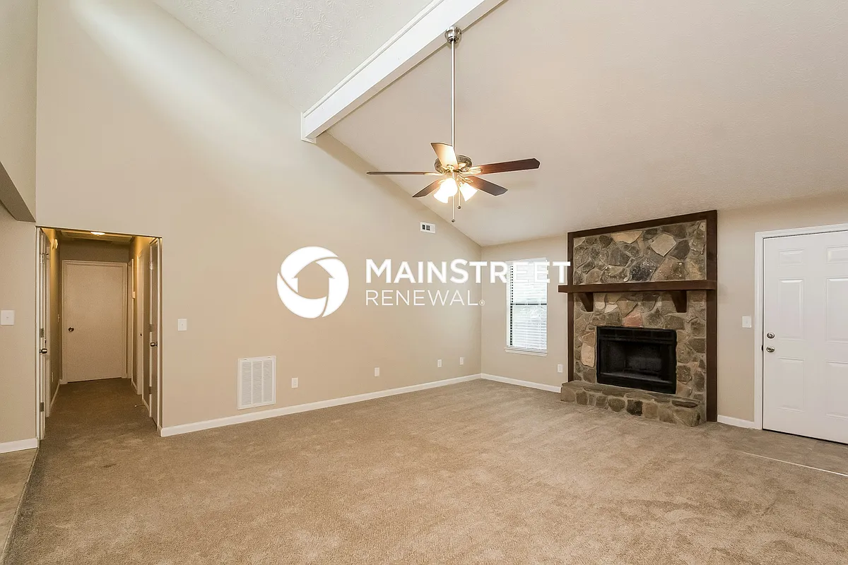 Living Room - 3017 Medina Dr
