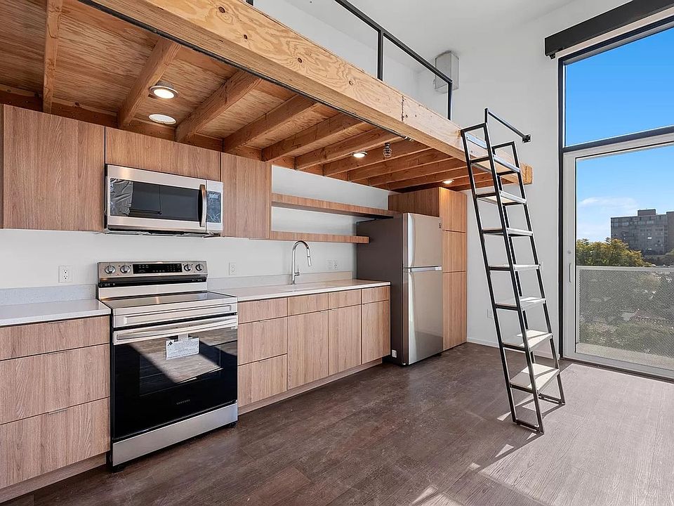 1st image of 701 Robinson Ave APT 203