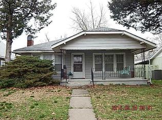 419 S Sycamore St, Iola, KS 66749