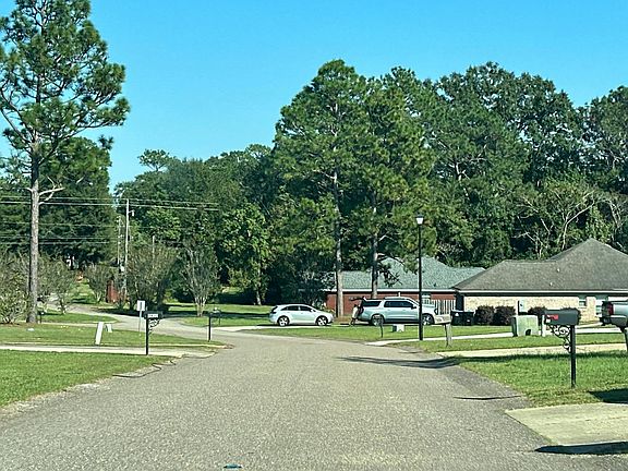 5th image of 9445 Hunters Way Dr