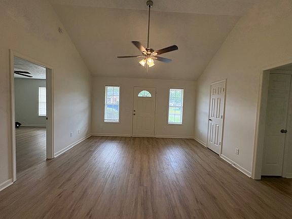 4th image of 2303 Nail Ct