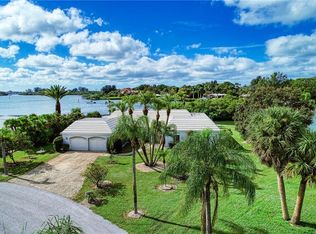 118 Bayview Dr, Nokomis, FL 34275