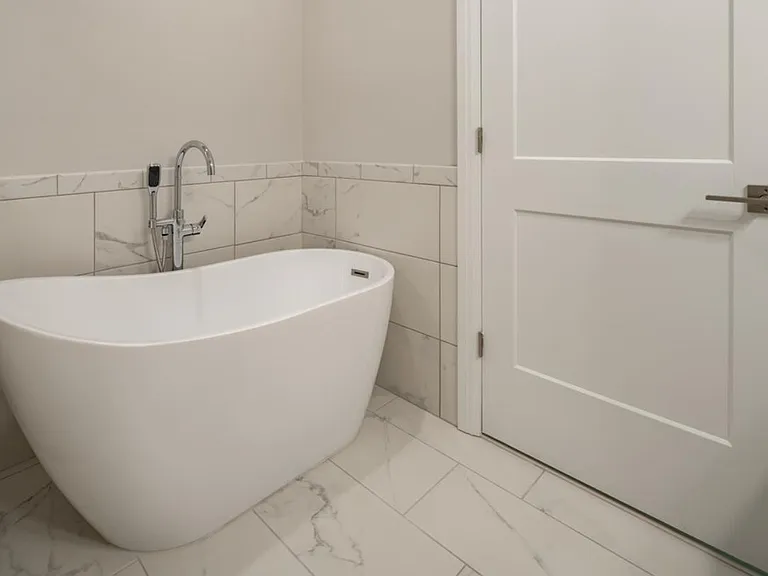 Free Standing and Modern Bathtubs
