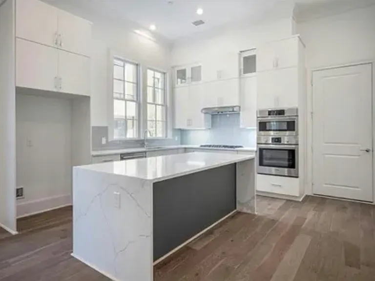 4139 Runyon Rd — Photo 3