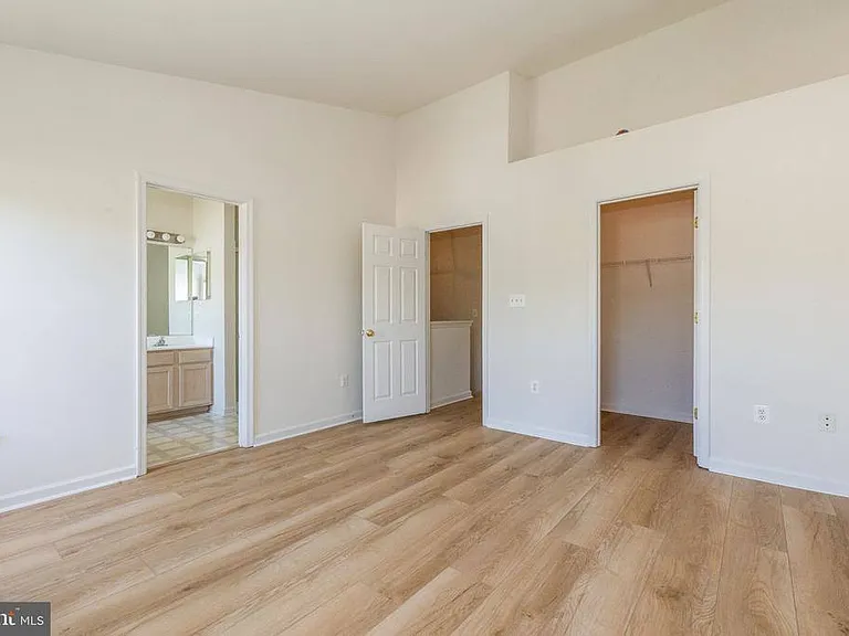 2456 Covered Wagon Ct — Photo 17