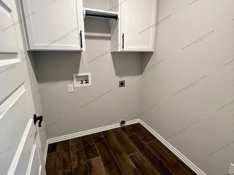 9007 Hawthorne Ln — Photo 14