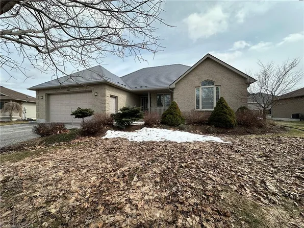 540 Old 81 St, Minto, ON N0G 2P0