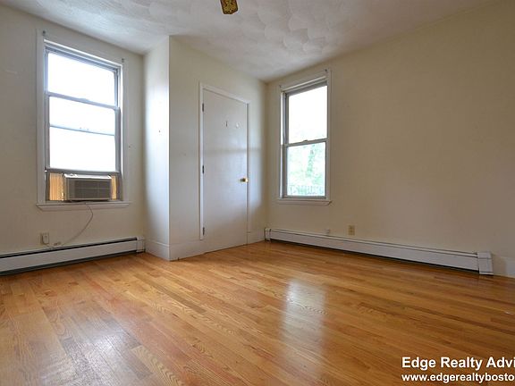 35 Shannon St. Boston - Brighton Unit Photo 8