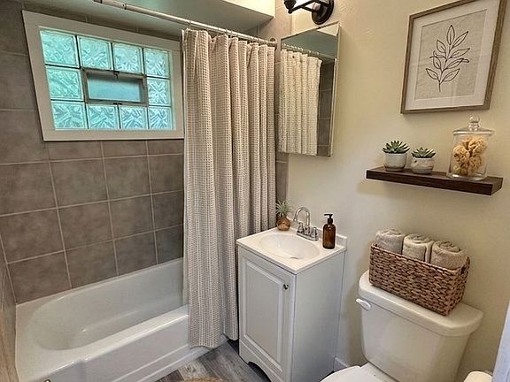 5th image of 5026 N 42nd St