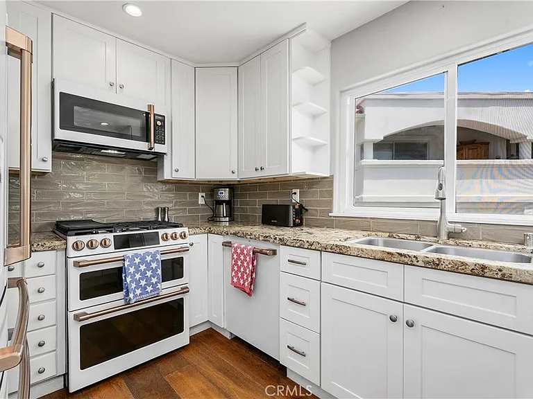 210 Avenida Montalvo #4 — Photo 7