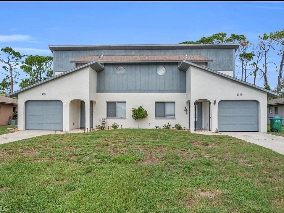 1st image of 1326-1328 SE 2nd Pl