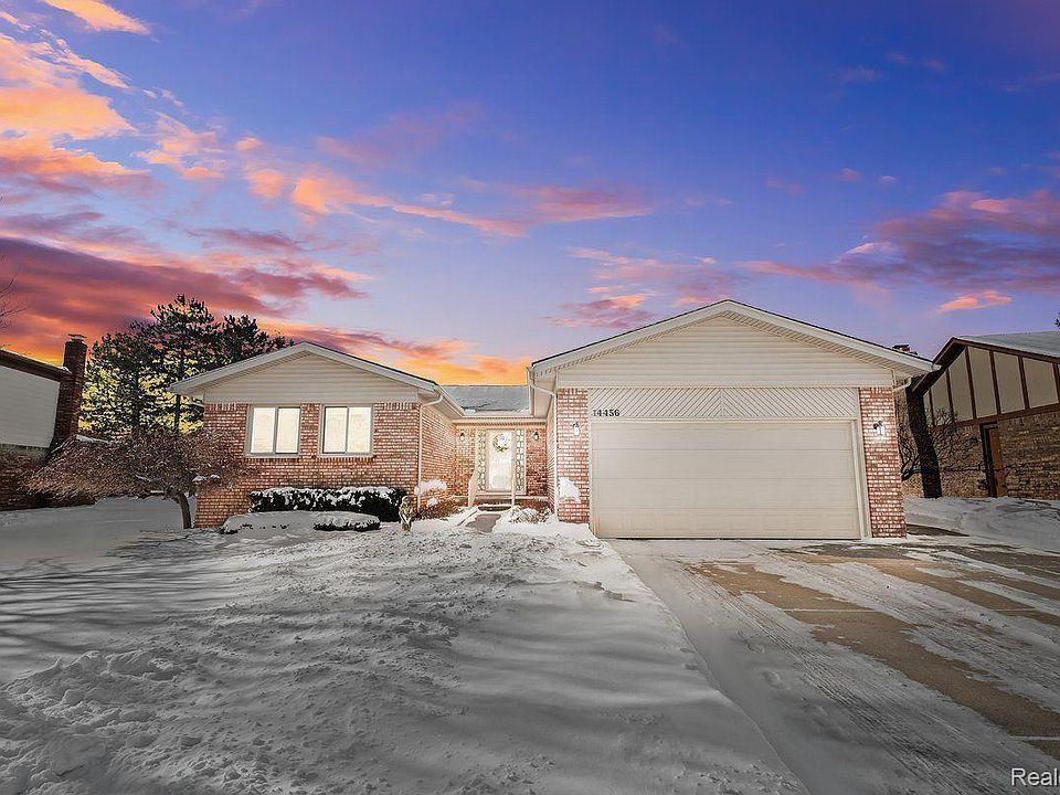 1st image of 14456 Lakeshore Dr