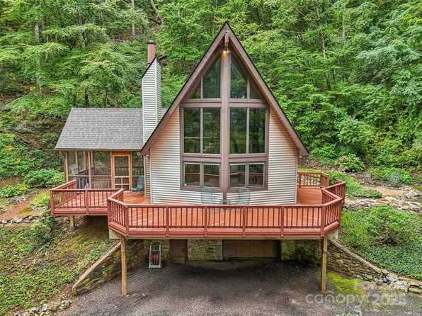 48 Rose Hill Rd, Asheville, NC 28803