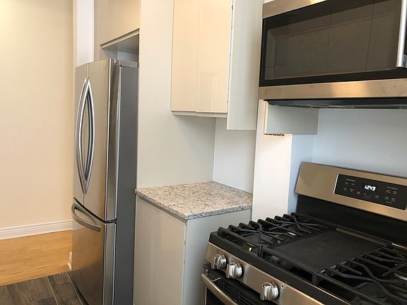 2nd image of 560 Prospect Pl #17L
