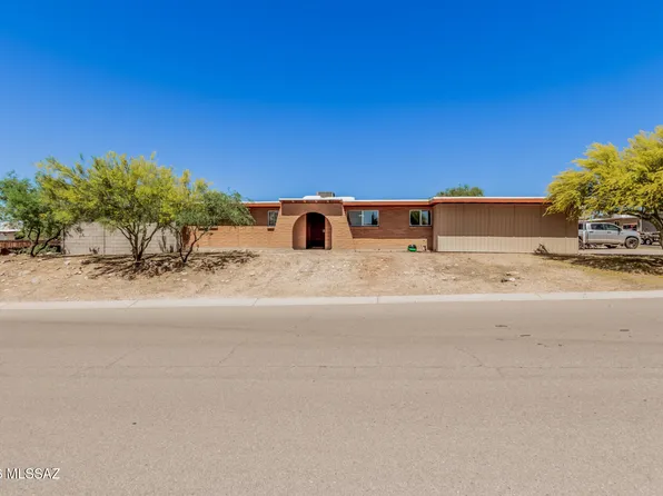 7401 N Bradley Pl, Tucson, AZ 85741