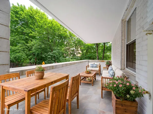 915 East 17th Street image 2 of 11