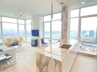 635 W 42nd St PENTHOUSE F, New York, NY 10036