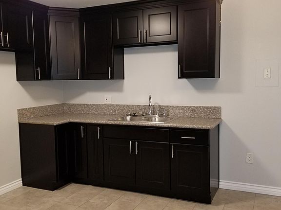 2nd image of 1 Pine Ave #1