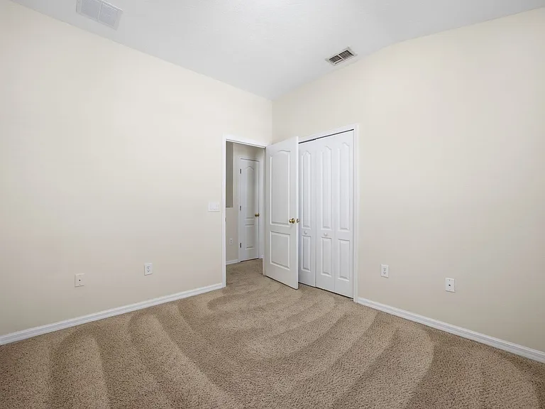 1995 Estancia Cir — Photo 16