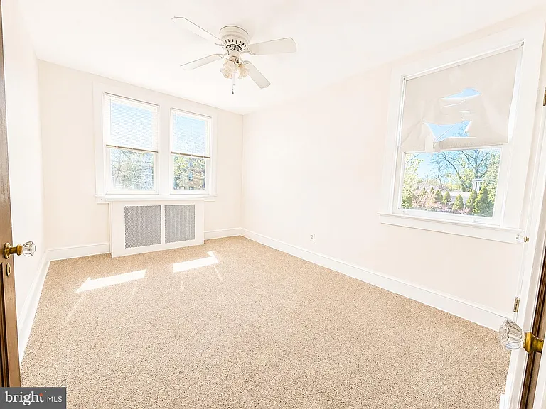 522 E Main St #B — Photo 24