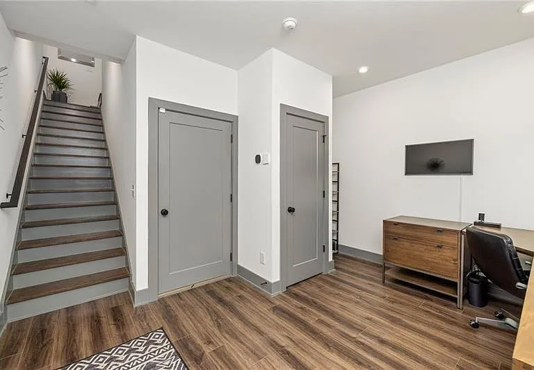 1261 Wright Ln SE — Photo 21