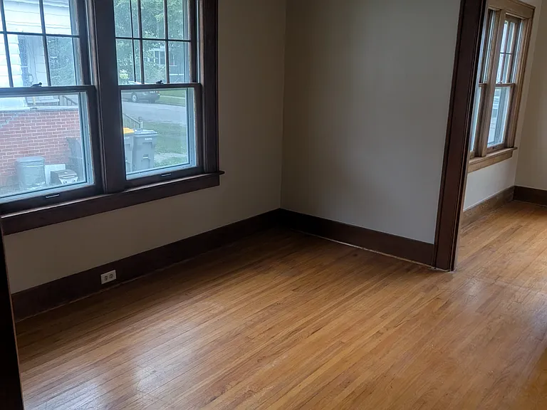 1025 2nd St NW — Photo 8