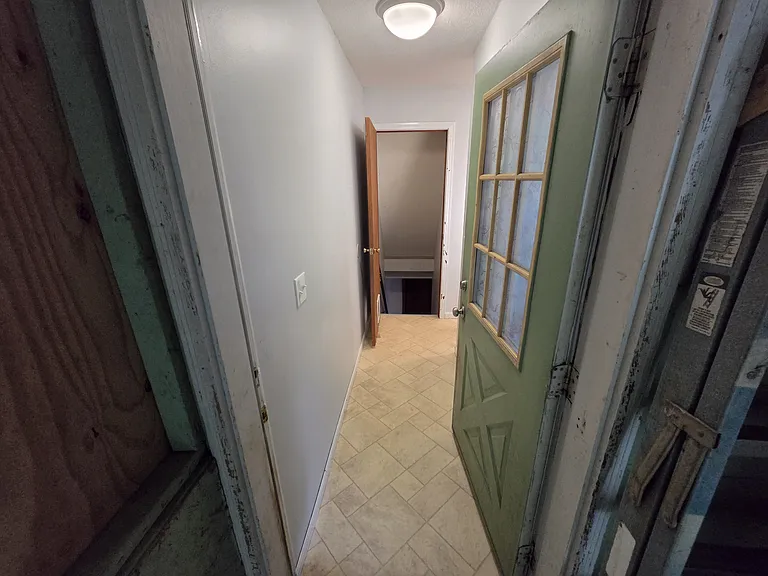 152 Cottage Grv #B — Photo 26