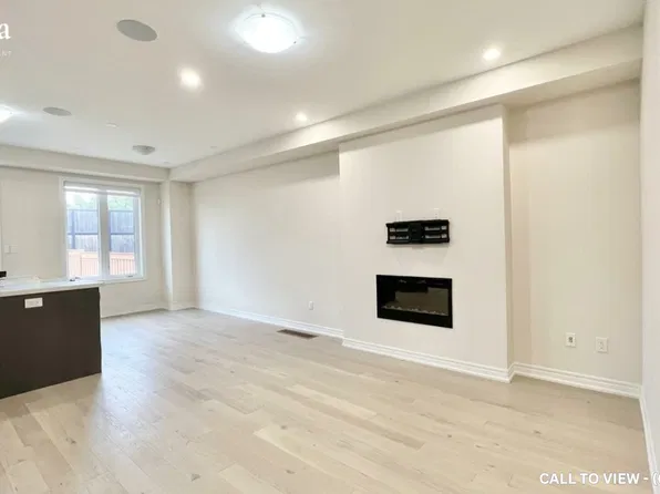 96 Turnberry Ln, Barrie, ON L9J 0M3