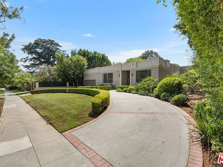 519 N Rexford Dr — Photo 3